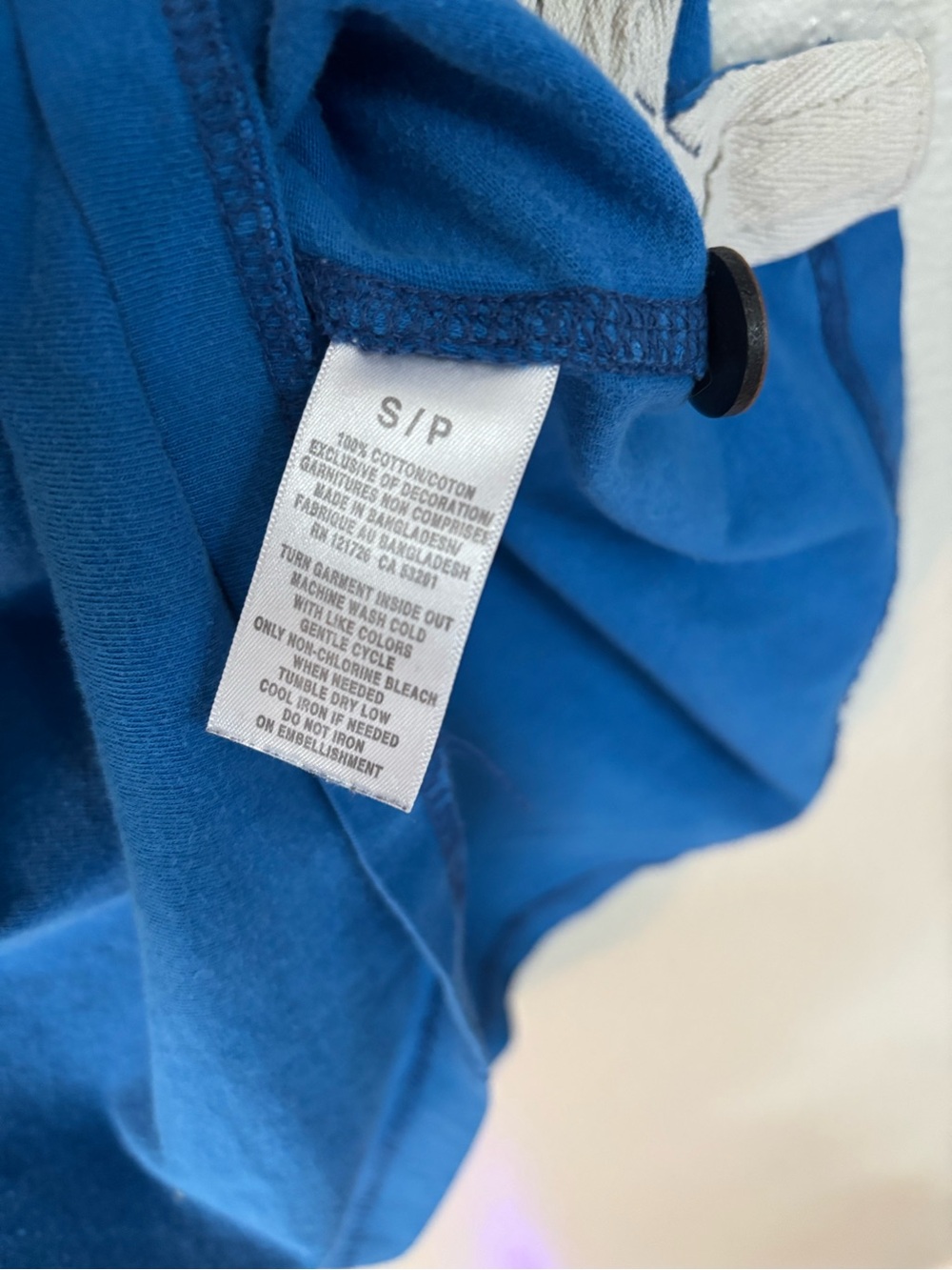 Aeropostale Blue Henley Shirt with White Vertical Logo - Picture 3 of 5